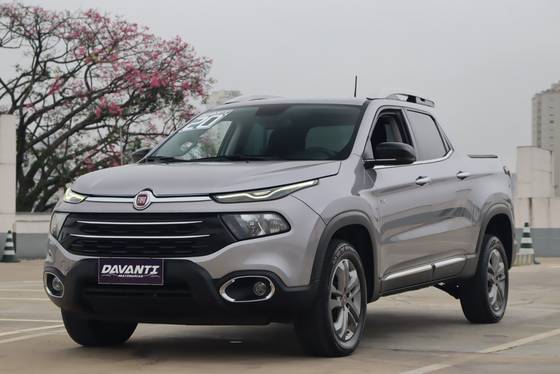 FIAT TORO 2.4 16V MULTIAIR FLEX VOLCANO AT9 FIAT TORO 2.4 16V MULTIAIR FLEX VOLCANO AT9